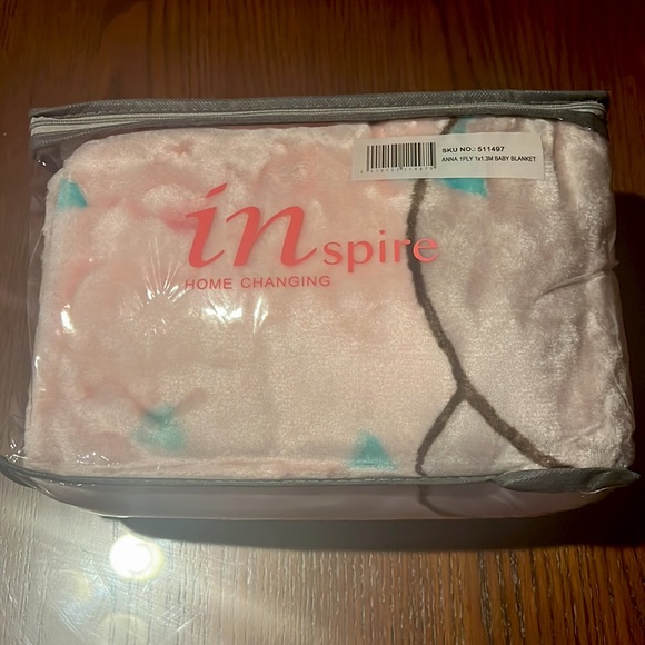 ANNA 1ply baby blanket - Picture 3 of 3